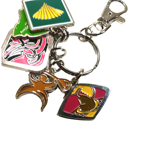 Hilton Grand Vacation Keychain Charm Purse Clip Souvenir - Picture 7 of 8